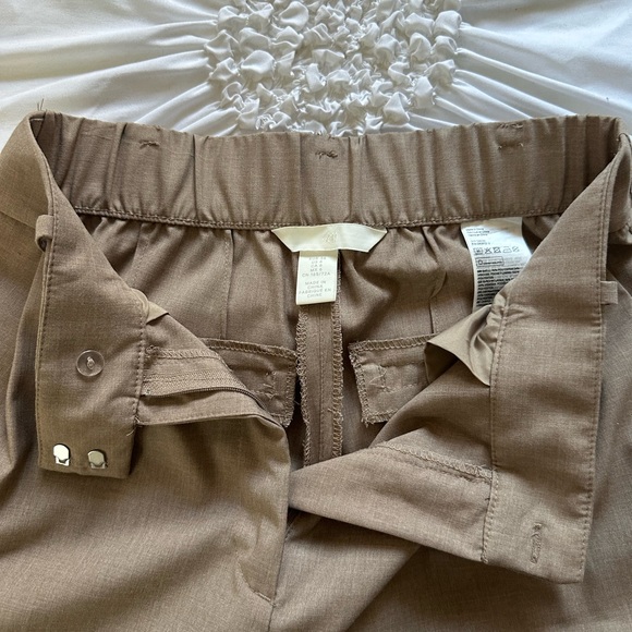 H&M Straight Leg, Ankle Cut Beige Dress Pant - Picture 3 of 3